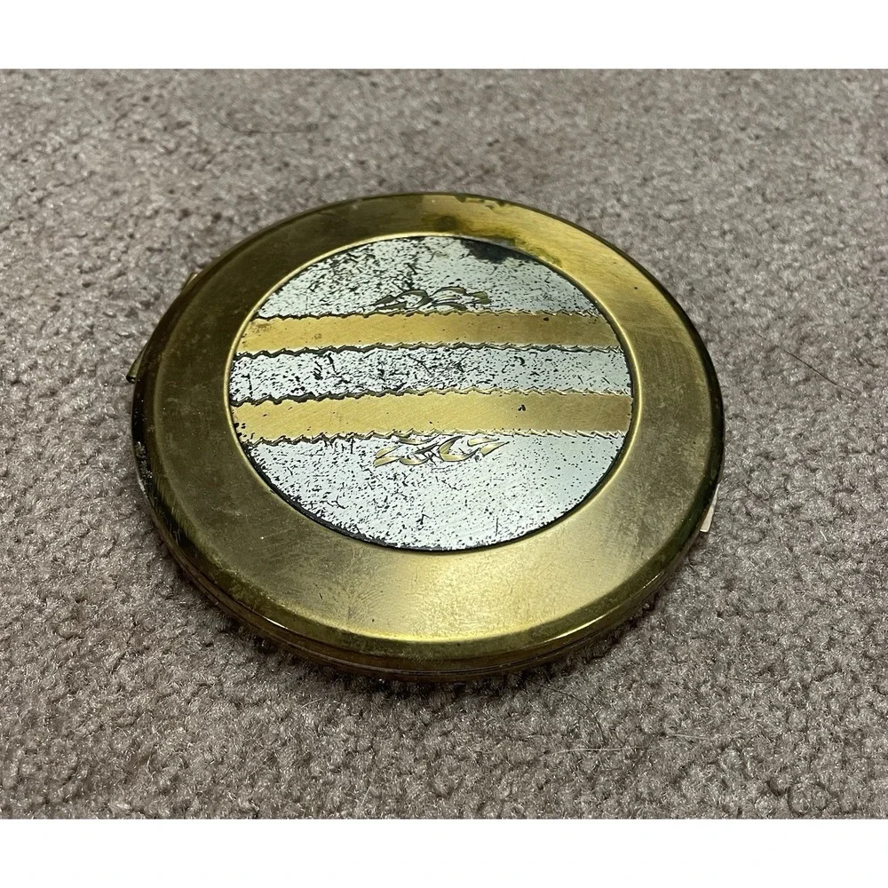 Dorset 5th Avenue 1940's-50's Gold Tone‎ Makeup Compact Mirror vintage retro